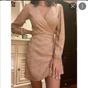 Long sleeve Brandy Melville wrap Dress Laura Robbie floral